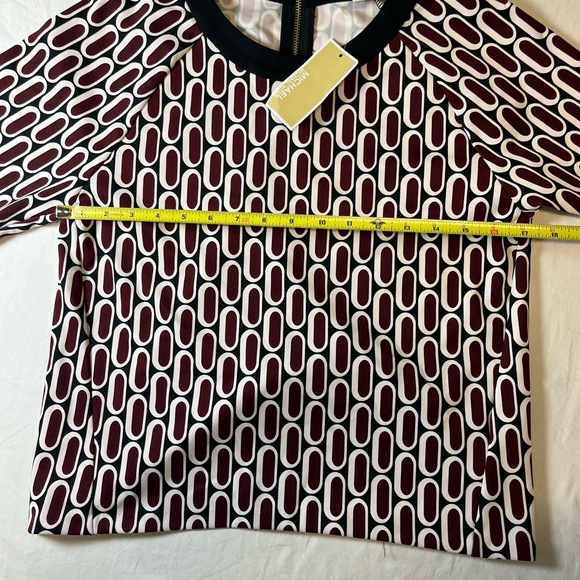 NWT Michael Kors  Set Size 8 Medium Burgundy Geometric Short Sleeve‎ Designer - Picture 5 of 7